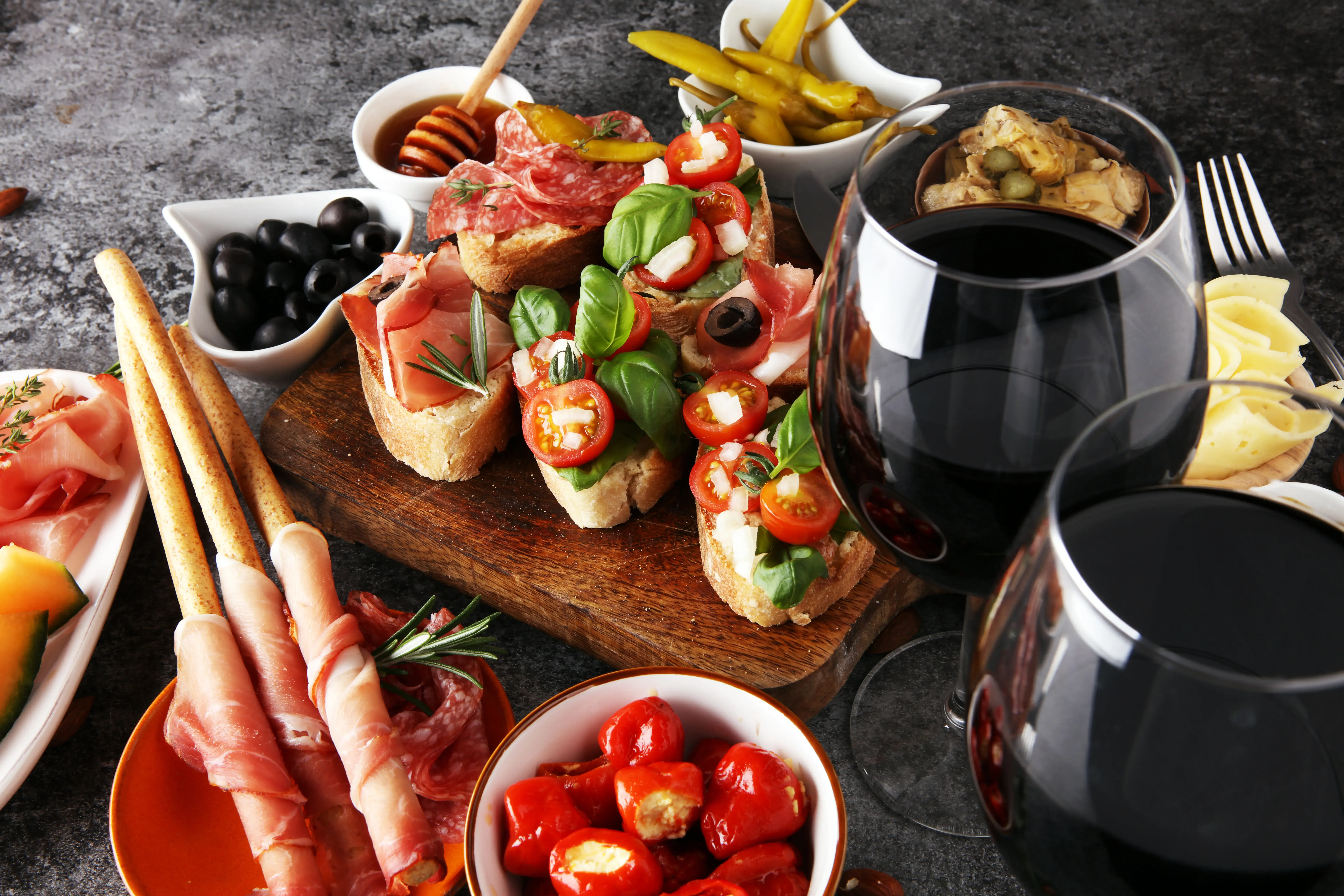 La Cucina &egrave; finalmente unita. [Ecco la brigata del buon&nbsp; cibo italiano]